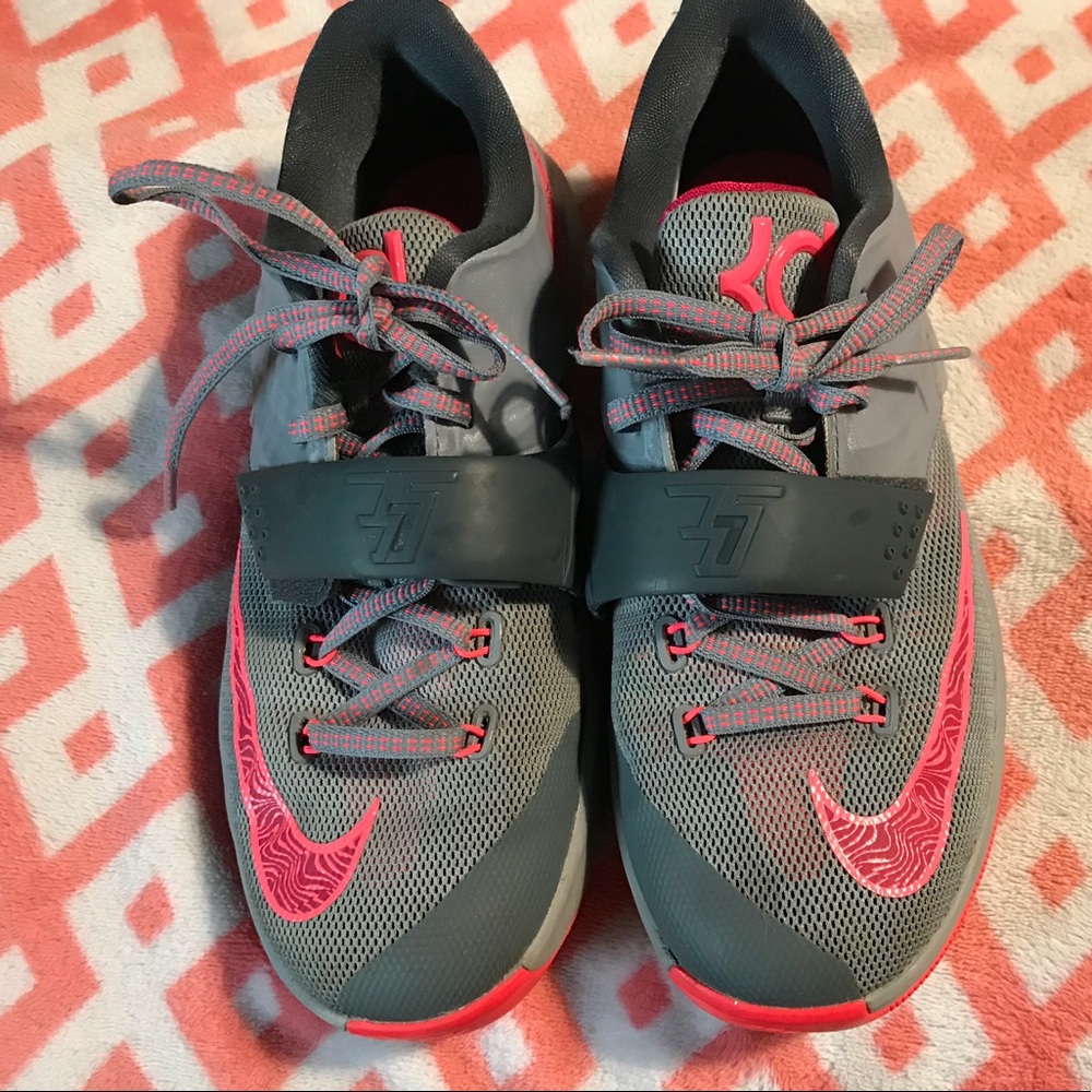 Kids KD Nike Sz 3
